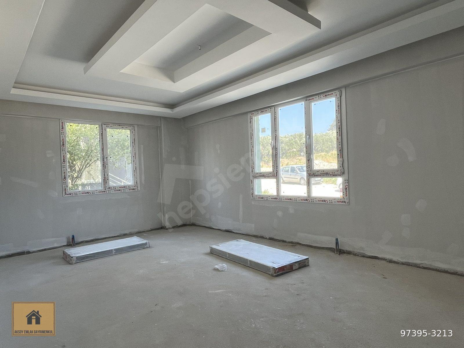 ÇEKMECE AYTEMİZ PETROL CİVARI SATILIK YÜKSEK GİRİŞ KATI 3+1 130M2 KULLANIŞLI SIFIR FERAH DAİRE
