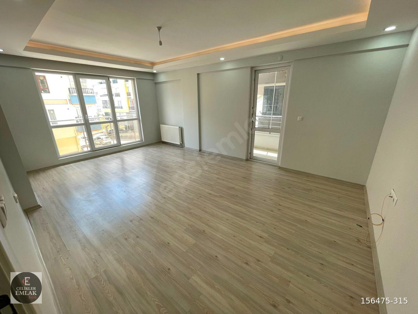 OVACIK BULVAR YAKINI ARAKATTA ASANSÖRLÜ GENÇ BİNADA 3+1 FUL YAPILI SATILIK DAİRE