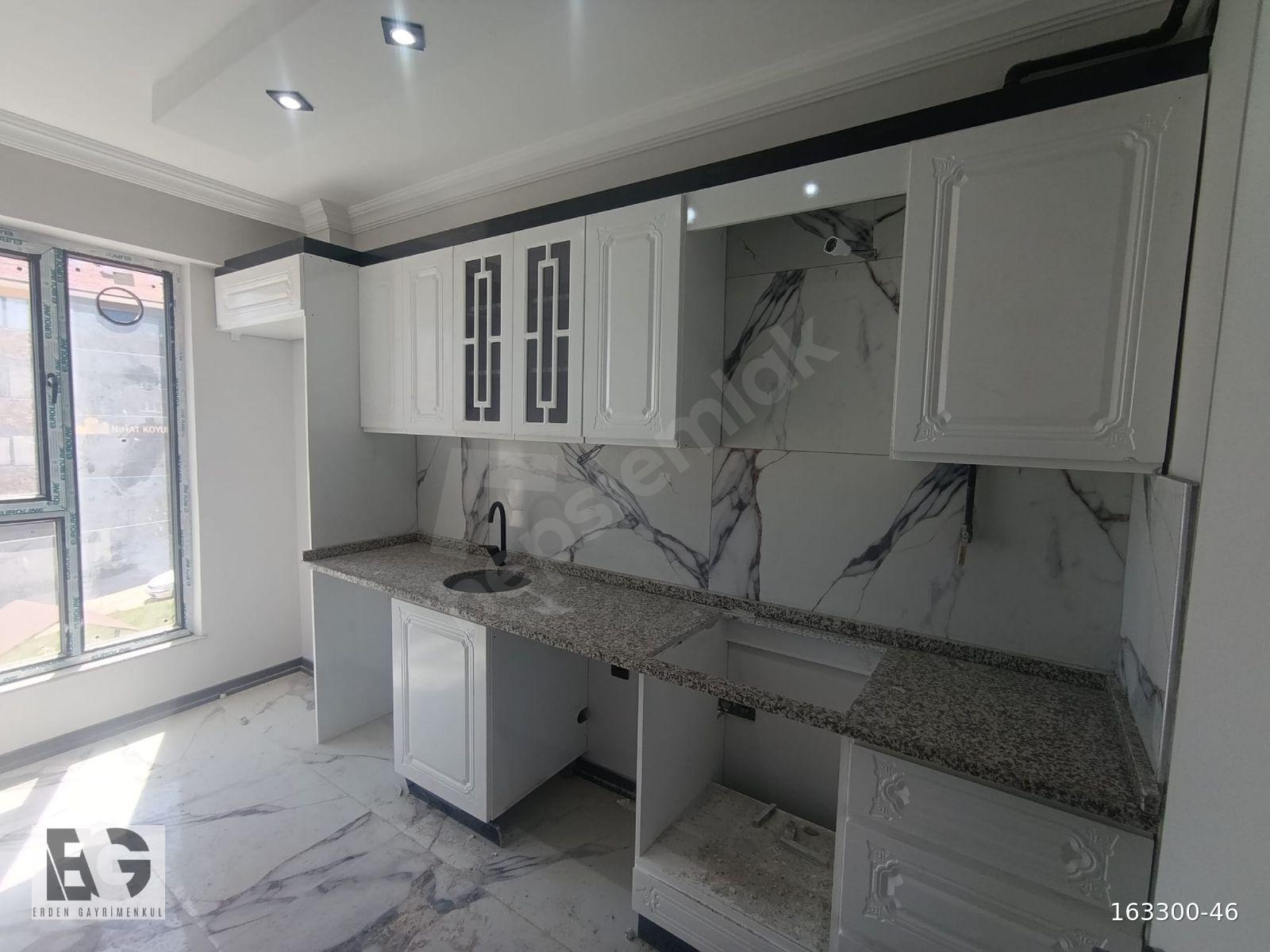 ERDEN GAYRİMENKUL'DEN YANARTAŞ YAKINI SATILIK LÜKS 2+0 DAİRE