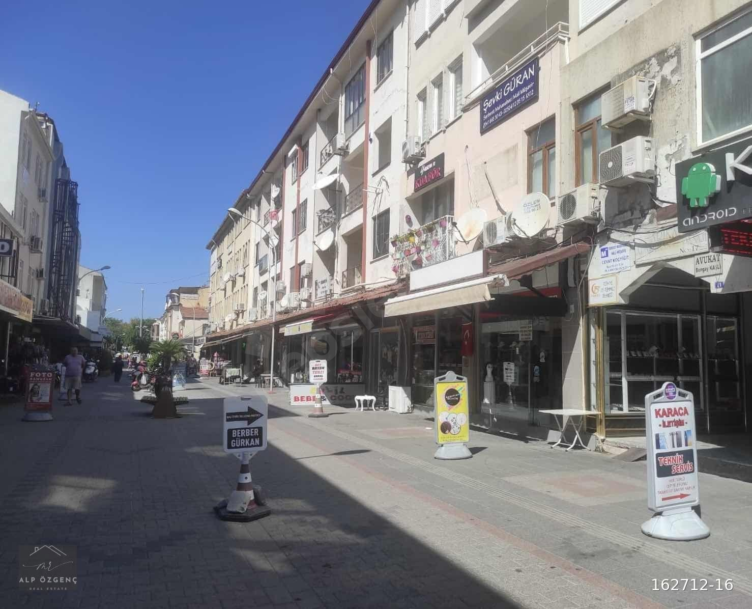 Fethiye Cumhuriyet Mahallesi Satılık 3+1 Daire