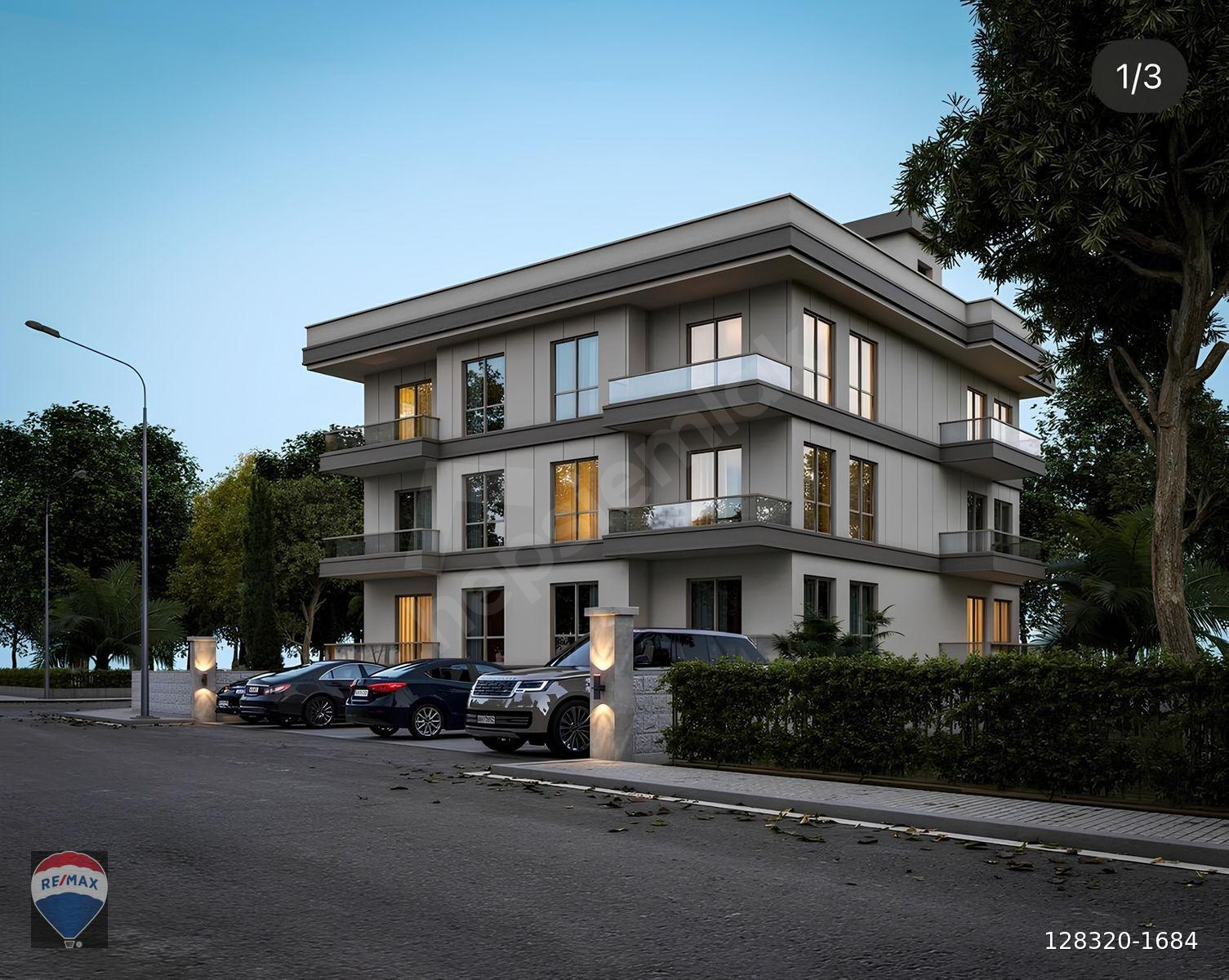 RE/MAX MOZ 2+1 65m² 3.Kat Asansörlü Metrobüs Valilik Y. Mesafesi