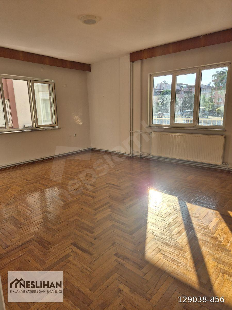 KUŞPINAR'DA KÖŞE ARAKAT(DUBLEKS)3+1 DAİRE KİRALIKTIR