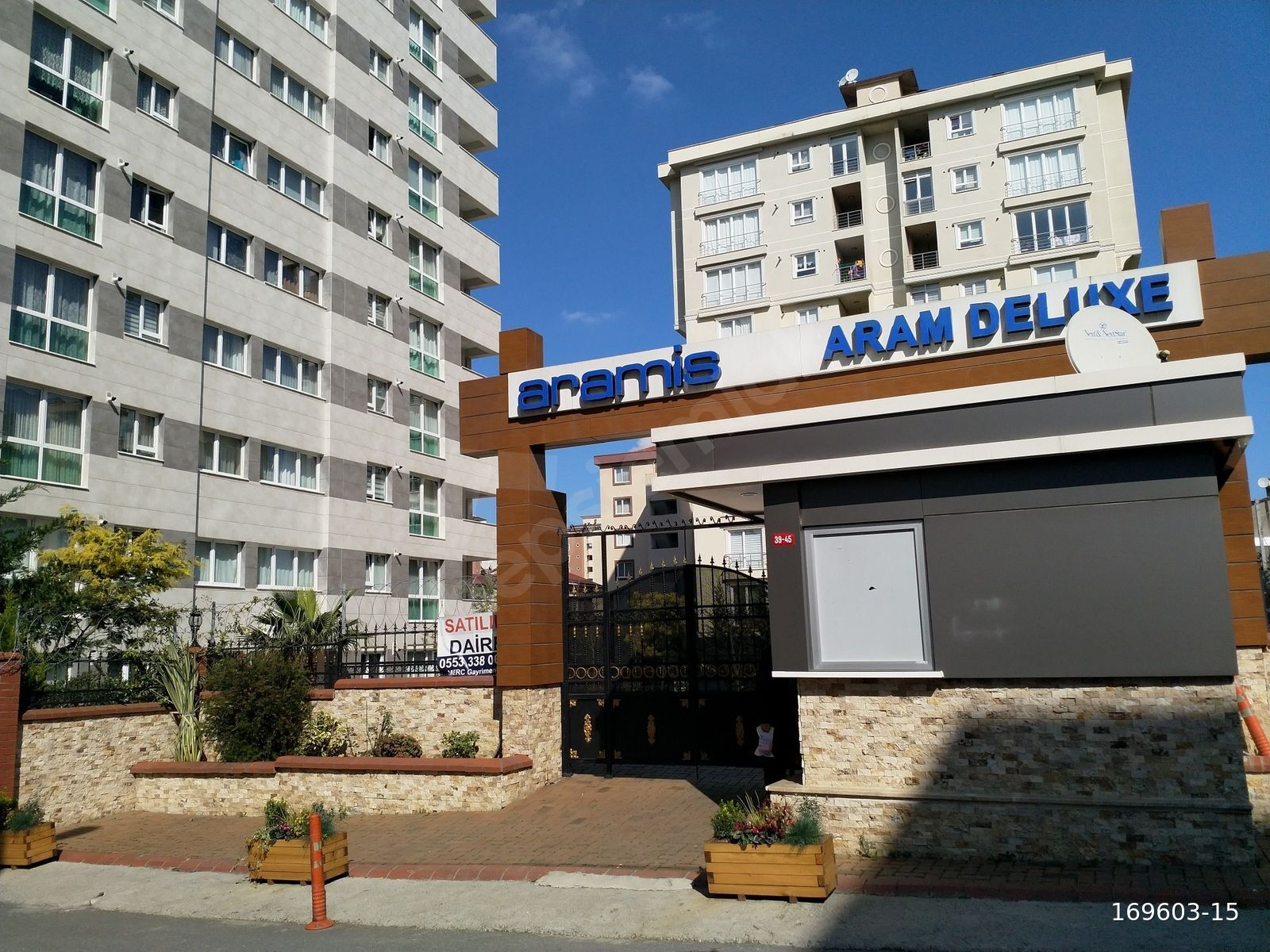 ATAŞEHİR, KÜÇÜKBAKKALKÖY DE GÜVENLİKLİ SİTE İÇİNDE KİRALIK 3+1