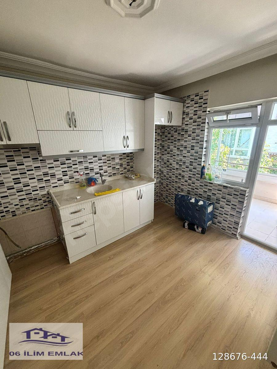 PLEVNE MAH'DE KATTA 3+1 ÖN CEPHE 120M2 SATILIK YAPILI DAİRE