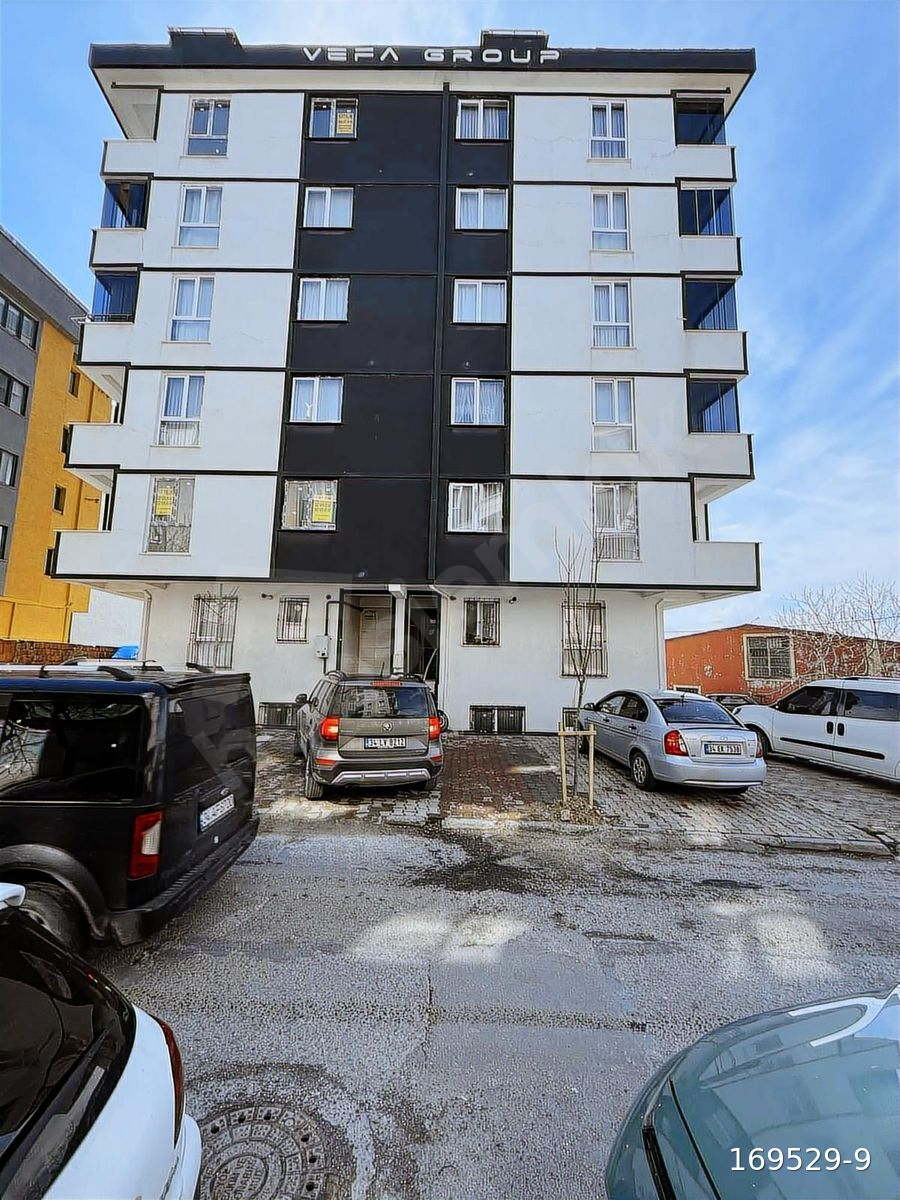 HADIMKÖY HASTANE MAH 3+1 MERKEZİ KONUMDA FIRSAT SIFIR DAİRE