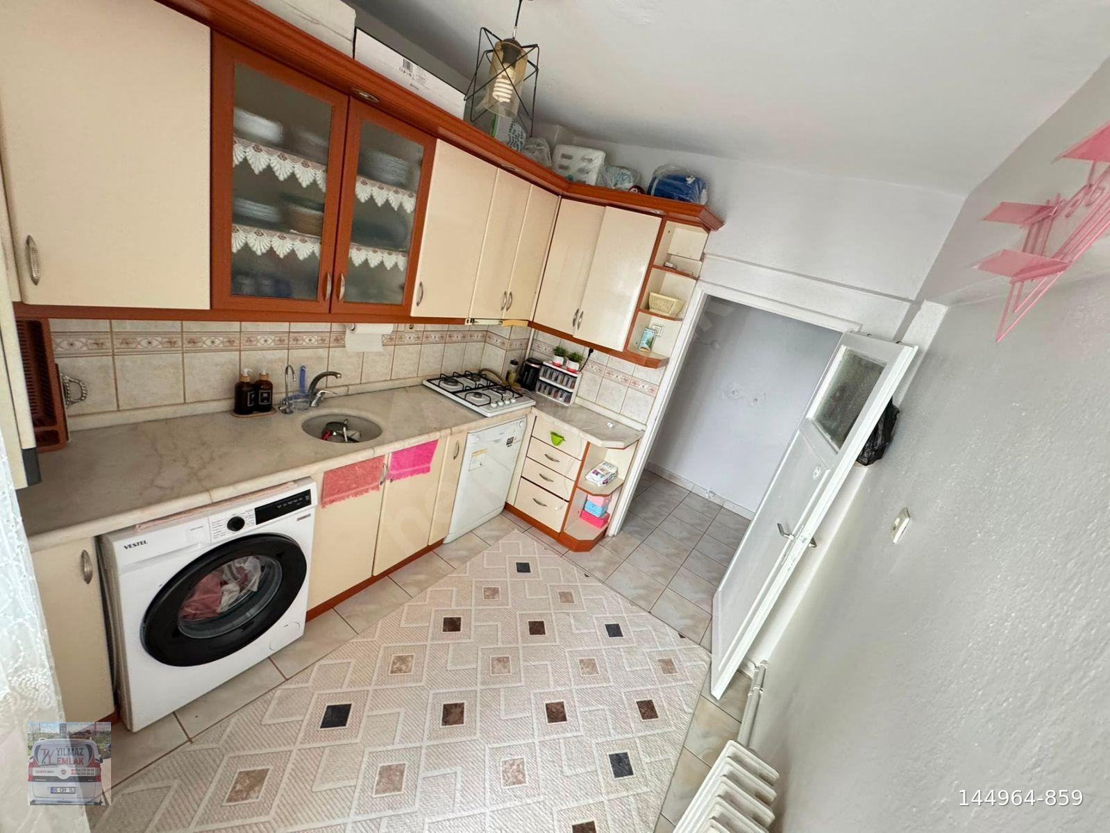 M.ÇAKMAK MH.DE 3+1 1.KAT K. ALTTA DAİRE VAR 120 M2 BALKON VAR