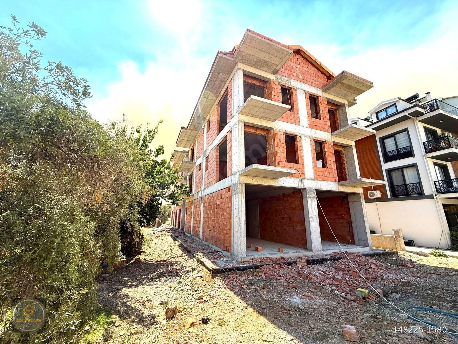 GoldHouse dan Satılık Fethiyede 1+1 Cadde Üstü Ara Kat Projeden Daire
