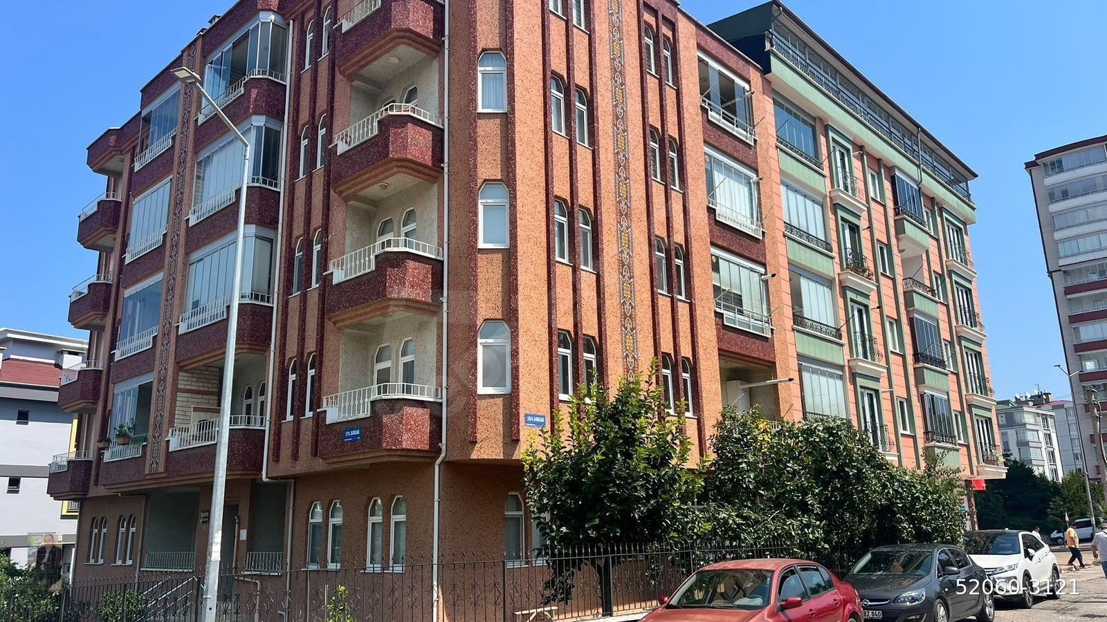 ÇAMLICADAN SAHİLE VE TOPLU ULAŞIMA ÇOK YAKIN 3+1 KİRALIK DAİRE