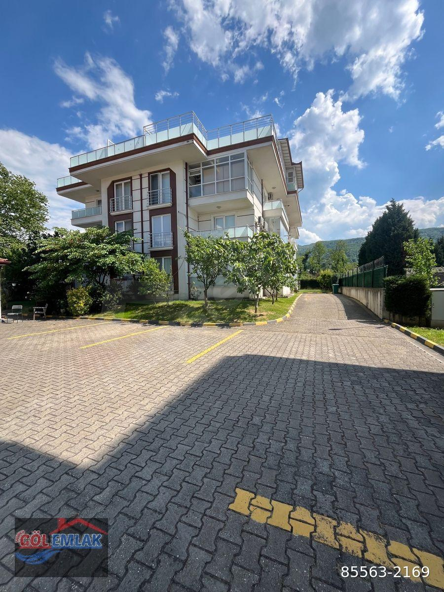 SAPANCA GÖL EMLAK TAN SİTE İÇİ 3+1 ASANSÖRLÜ SATILIK YENİ DAİRE