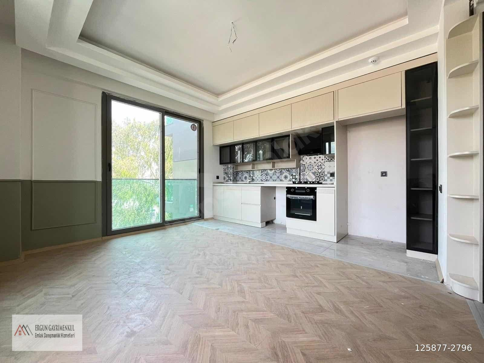 ERGÜN'DEN TECE' DE SİTE İÇERİSİNDE HAVUZLU 1+1 FIRSAT DAİRE