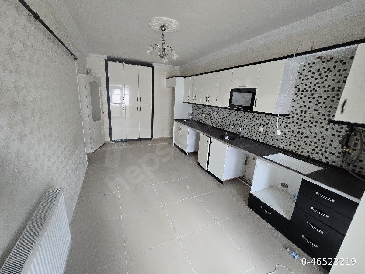 çok geniş çok güzel ev İletişim vahatsap = 0552 071 60 67