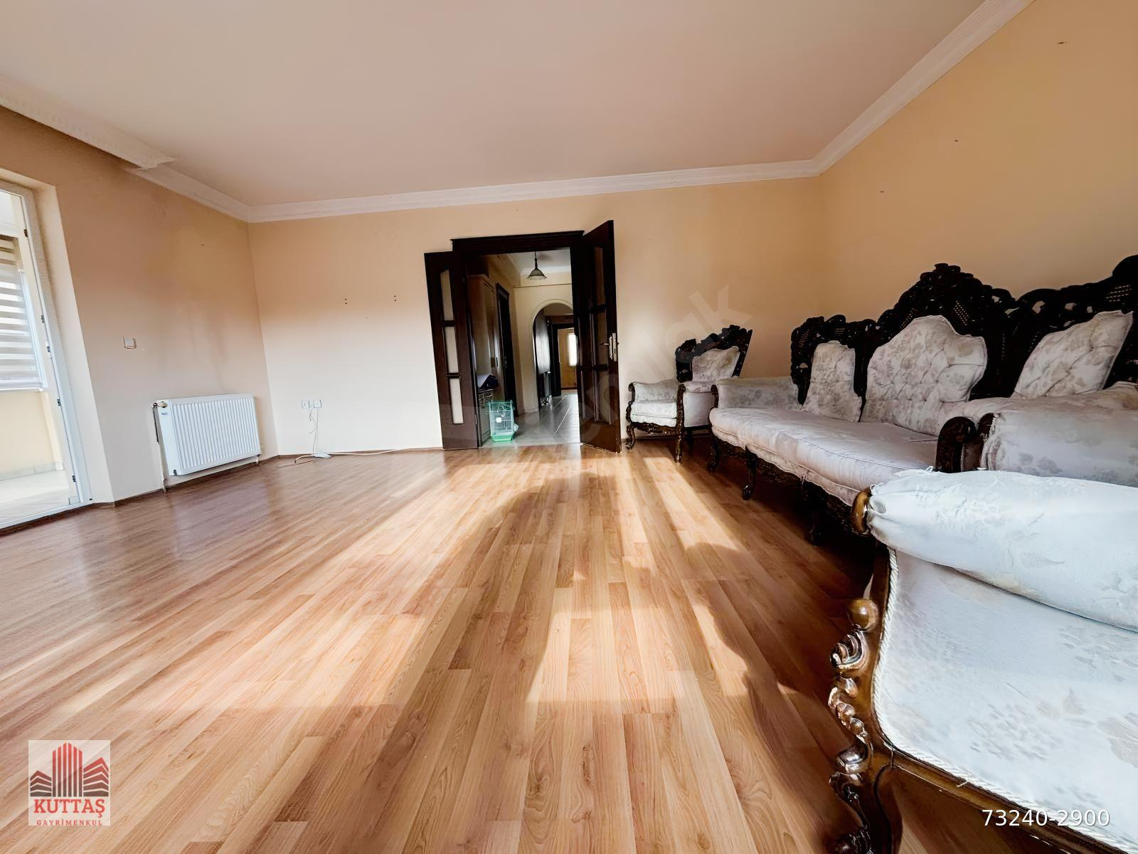 KUTTAŞ'TAN TERASLI 7+1 MERKEZİ KONUMDA 300M2 KİRALIK DAİRE