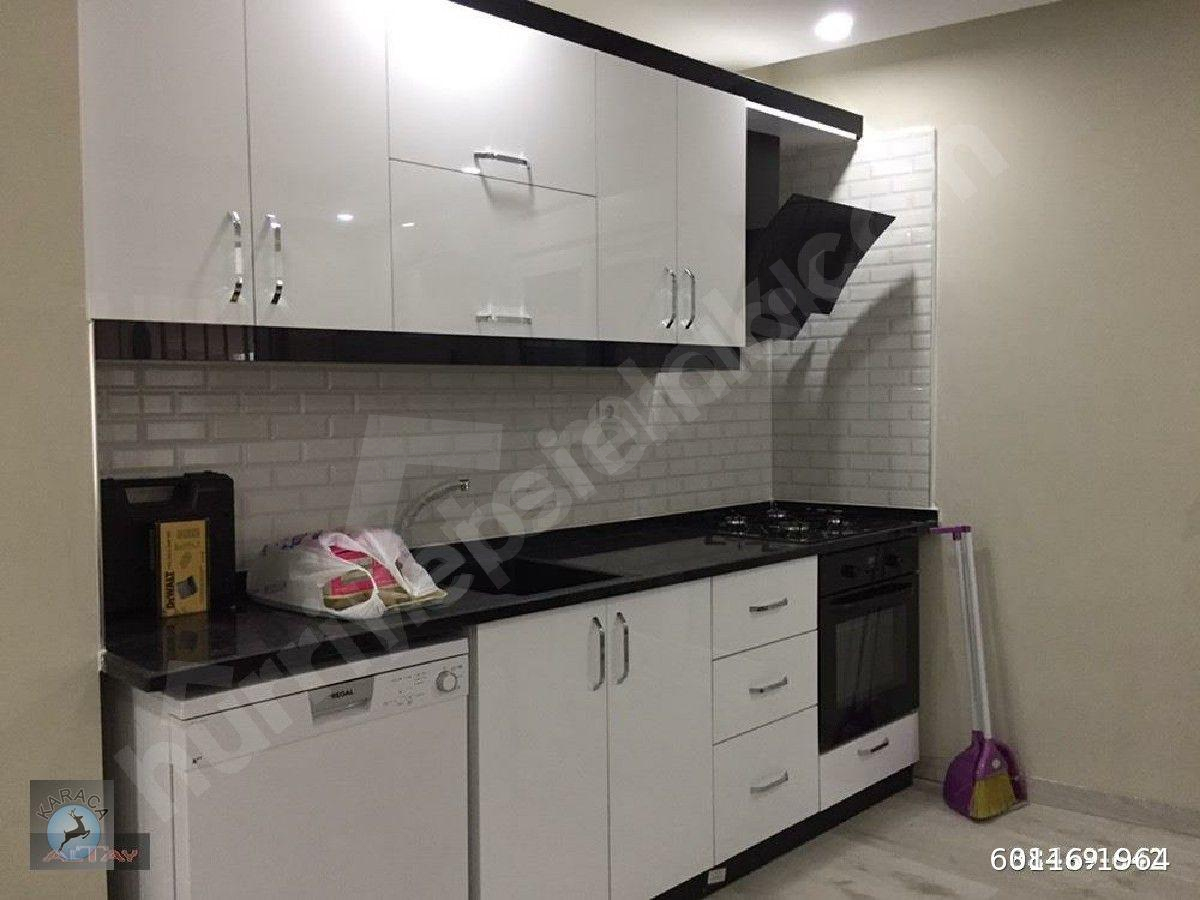 Tranvaya 200metre Yüksek Giriş Balkonlu,65m2 6 Yıllık Kiracılı Eşyalı Daire