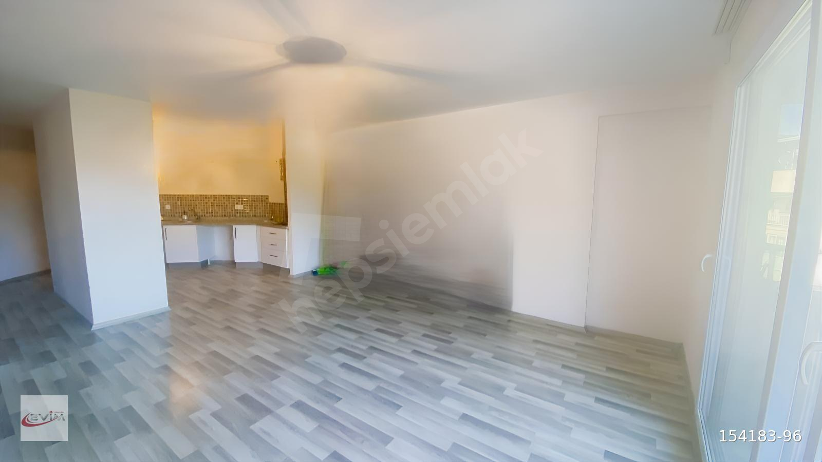DAVUTLARDA KAPALI OTOPARKLI, ASANSÖRLÜ GENİŞ 3+1 KİRALIK DAİRE