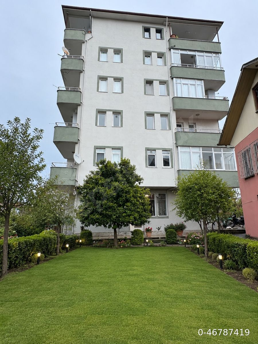 ARAKLI YOLGÖRENDE GENİŞ KULLANIM ALANLI MÜSTAKİL TAPULU 3+1 EV
