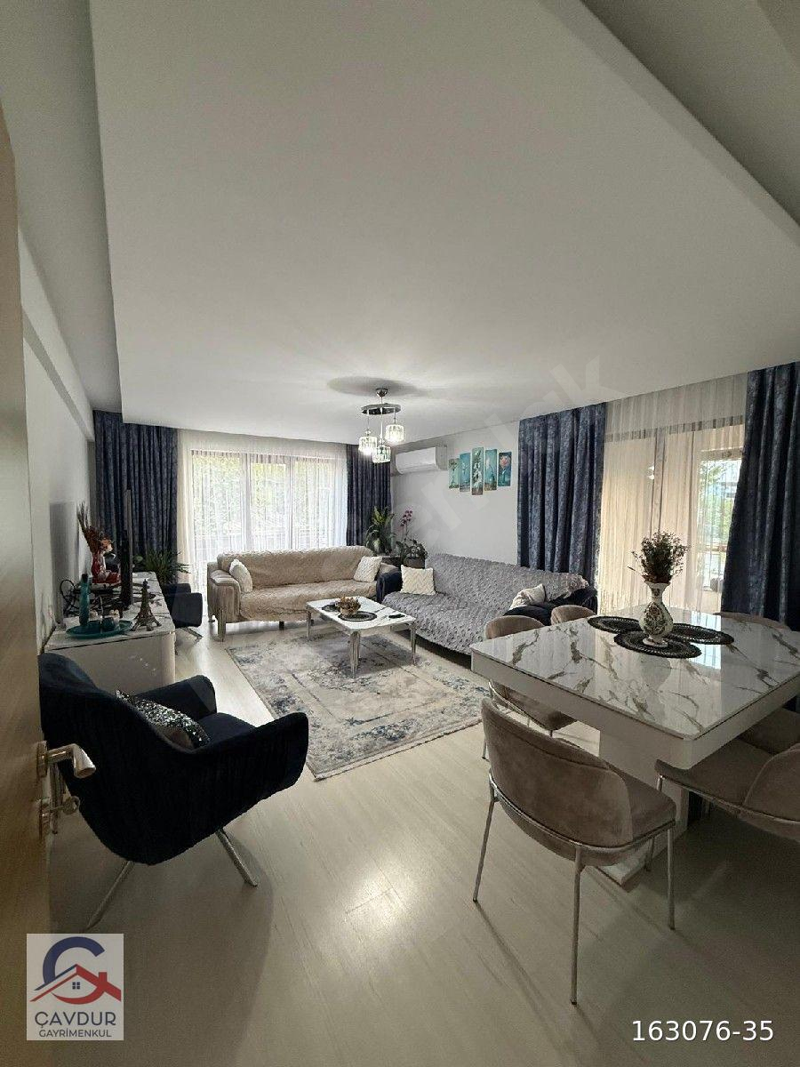 AKÇALARDA GENİŞ 3+1 SATILIK DAİRE