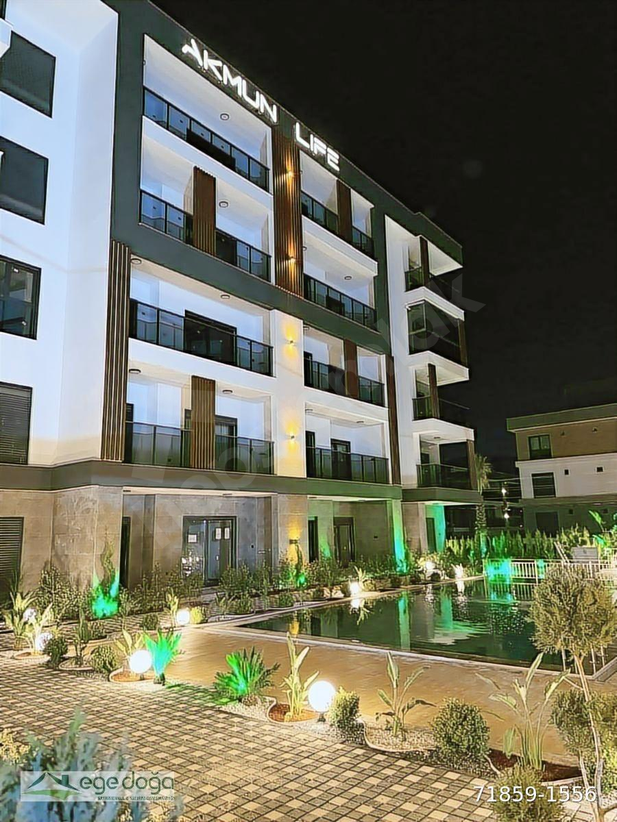 KUŞADASI MERKEZİNE YAKIN HAVUZLU SİTEDE DOĞALGAZLI SATILIK DAİRE
