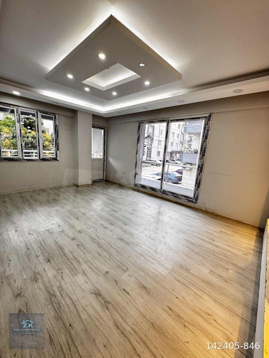 ZK VİA GAYRİMENKUL'DEN SATILIK DAİRE SARAYKENT 49.SOKAKTA