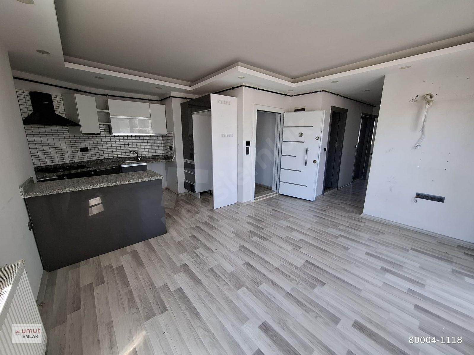 ADANA SARIÇAM ÇARKIPARE STADYUM YOLU ÜZERİ 2+1 AÇIK MUTFAK KİRALIK DAİRE.