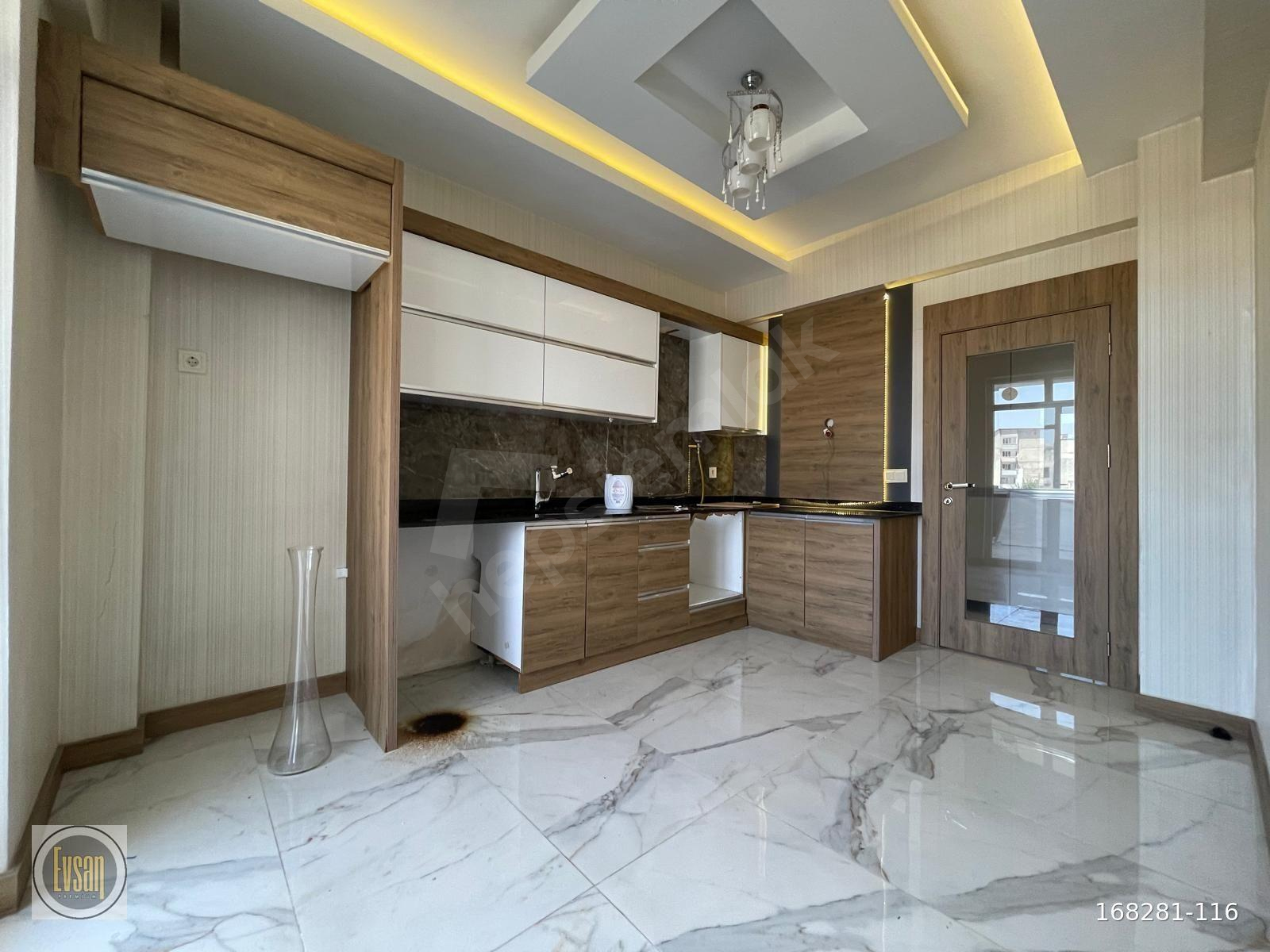 EVSAN PREMİUM DAN ERTUĞRULGAZİ DE CADDE ÜZERİ 2+1 FIRSAT DAİRE