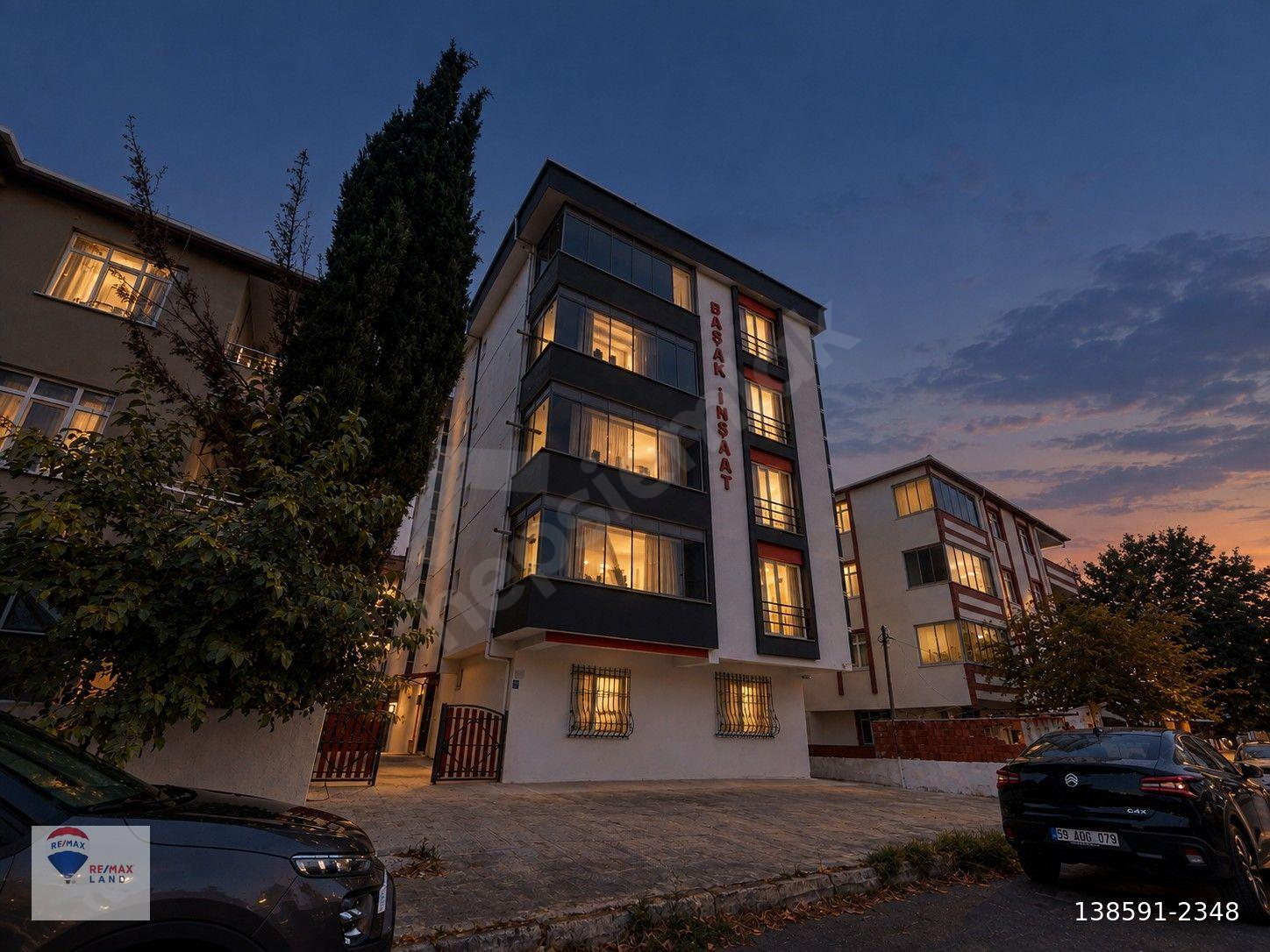 REMAX LAND'DEN MERKEZE YAKIN | AVM'YE YAKIN | 2+1 KREDİYE UYGUN