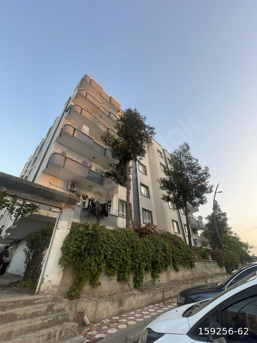 BELDE' DE Dünya Hastanesi Karşısında Satılık Daire