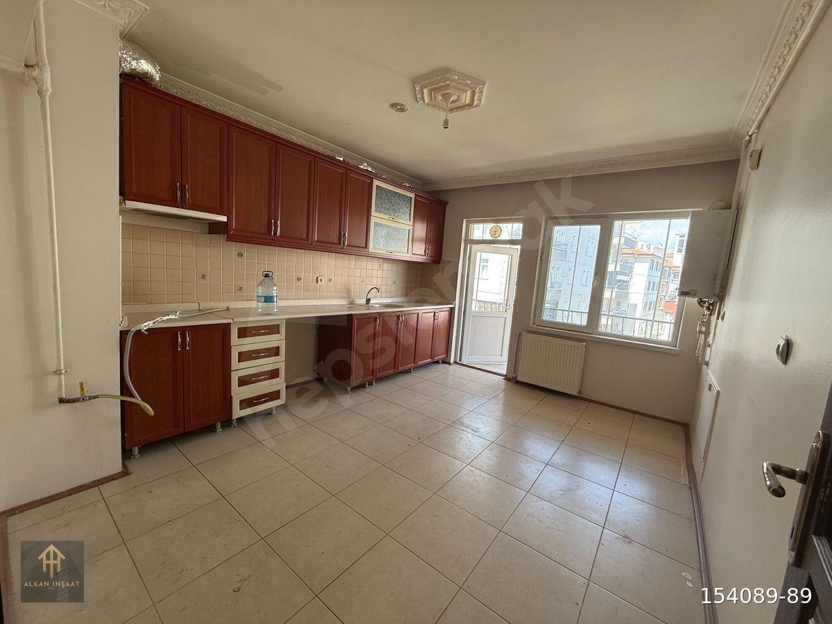 HASTANE ARKASI GENİŞ KULLANIŞLI DAİRE