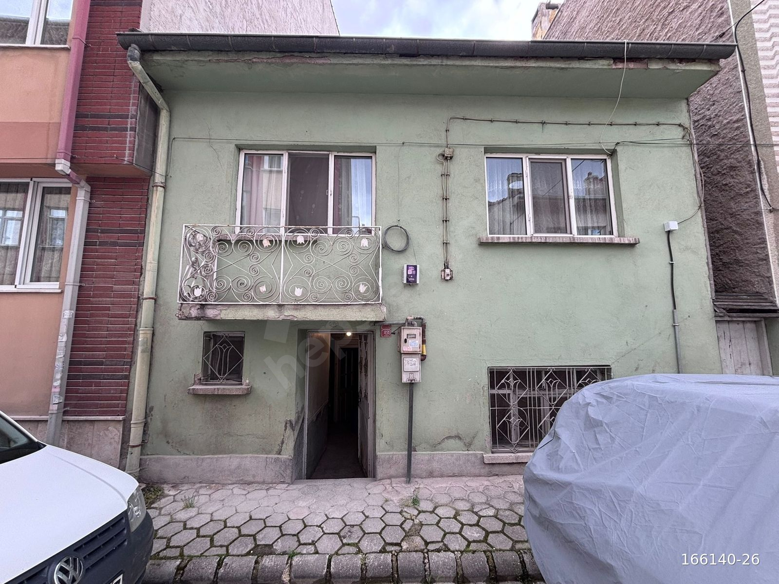 ALTINOK'TAN-YENİ MAHALLEDE SATILIK HEM MÜSTAKİL EV HEM ARSA