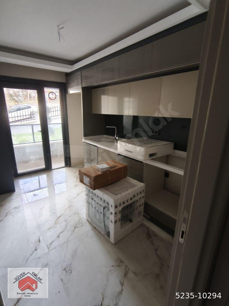DİKMEN AKPINAR MAH.AHMET YESEVİ CAD.ÜZERİ SIFIR BİNADA 2+1 KOMBİLİ KOTTA 80 M2 ASANSÖRLÜ DAİRE