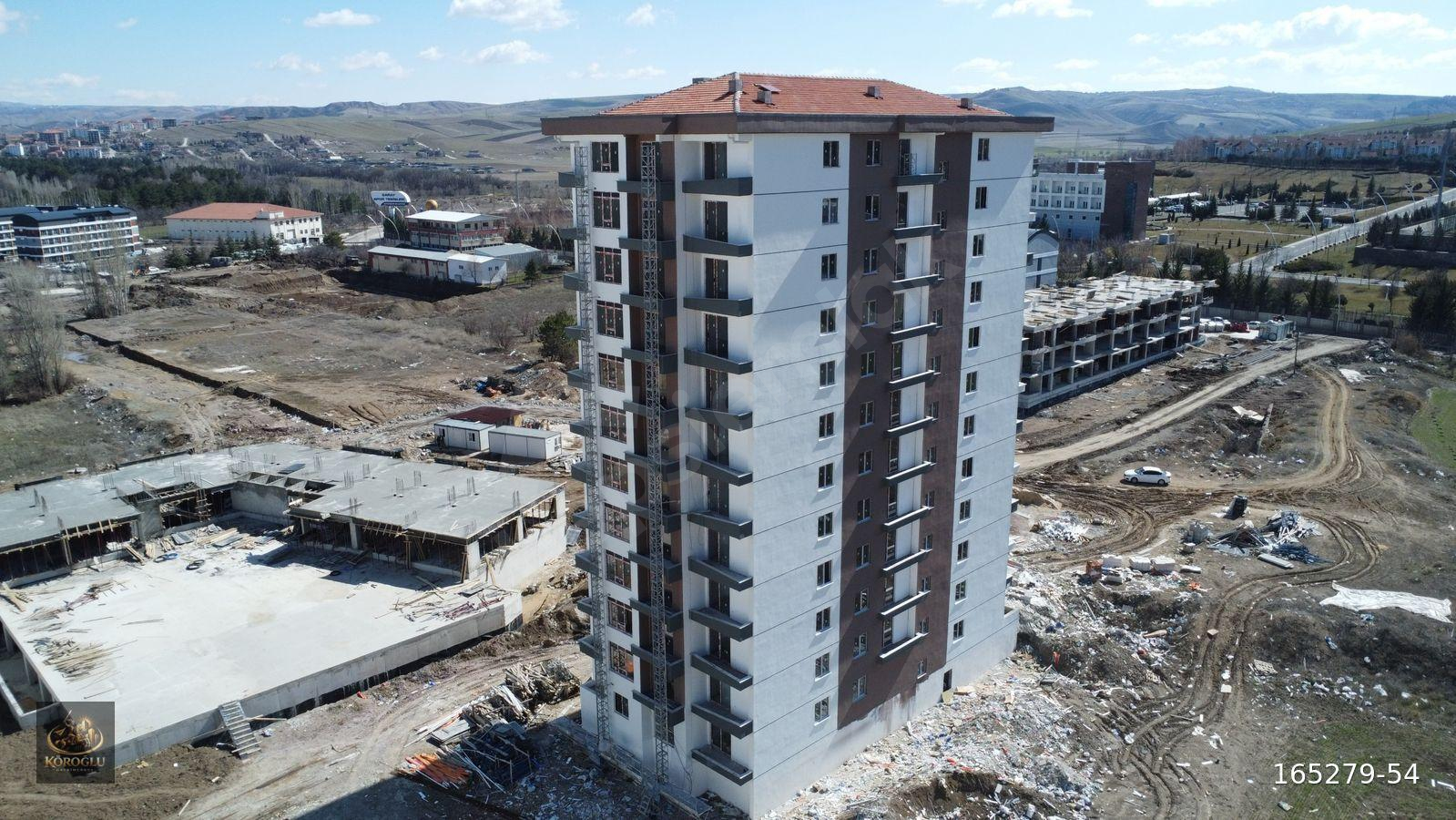 PURSAKLAR HAVAALANI YOLUNDA 1+1 SATILIK DAİRE