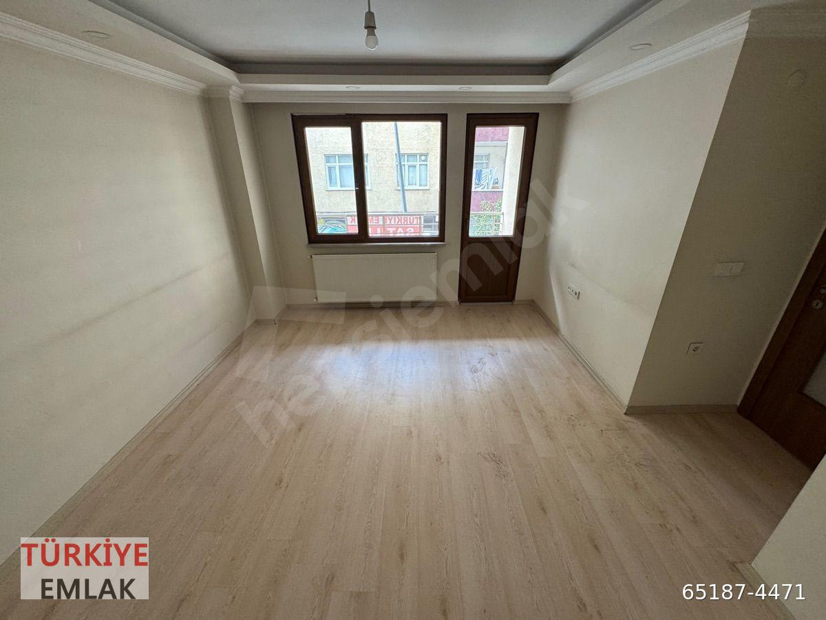 TÜRKİYE EMLAK BAĞCILAR YAVUZ SELİM MAH 1.KAT 90m2 KREDİLİ 2+1 SATILIK DAİRE