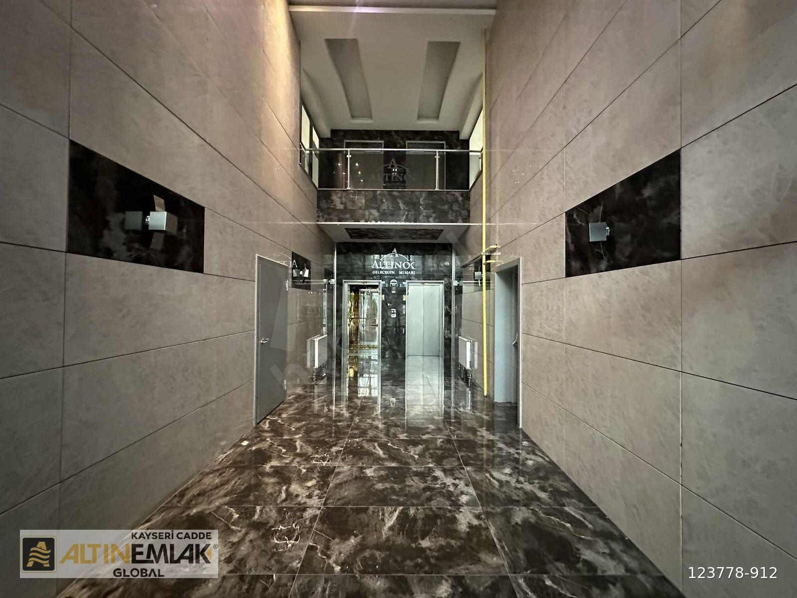 KÖŞK MH. HULUSİ AKAR BLV. ÜZERİ ULTRA GENİŞ SATILIK 4.5+1 DAİRE
