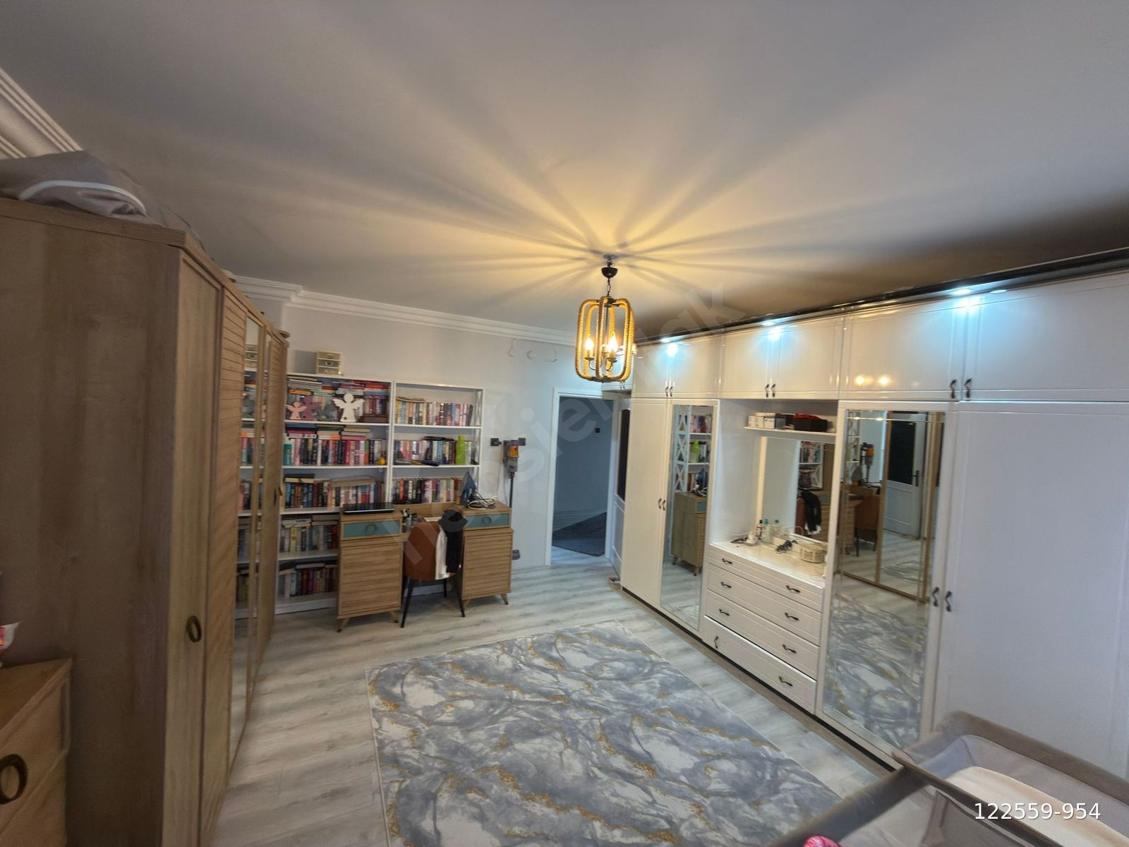 BAHÇELİEVLER KİRALIK 4+1 DAİRE