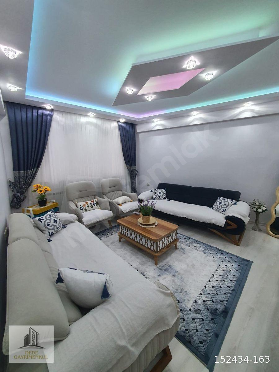 SIRACEVİZLER'DE KREDİYE UYGUN 2+1 SATILIK DAİRE 7 YILLIK