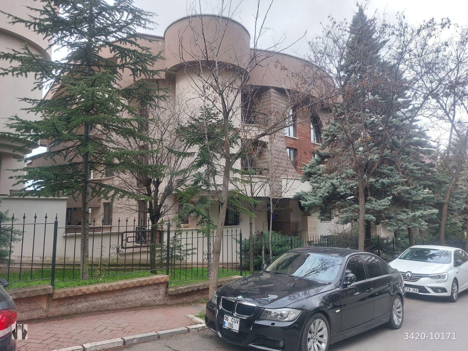 ÇANKAYA GAZİOSMANPAŞA İKİZDERE SOKAK'DA 5+1 TERASLI DUBLEKS