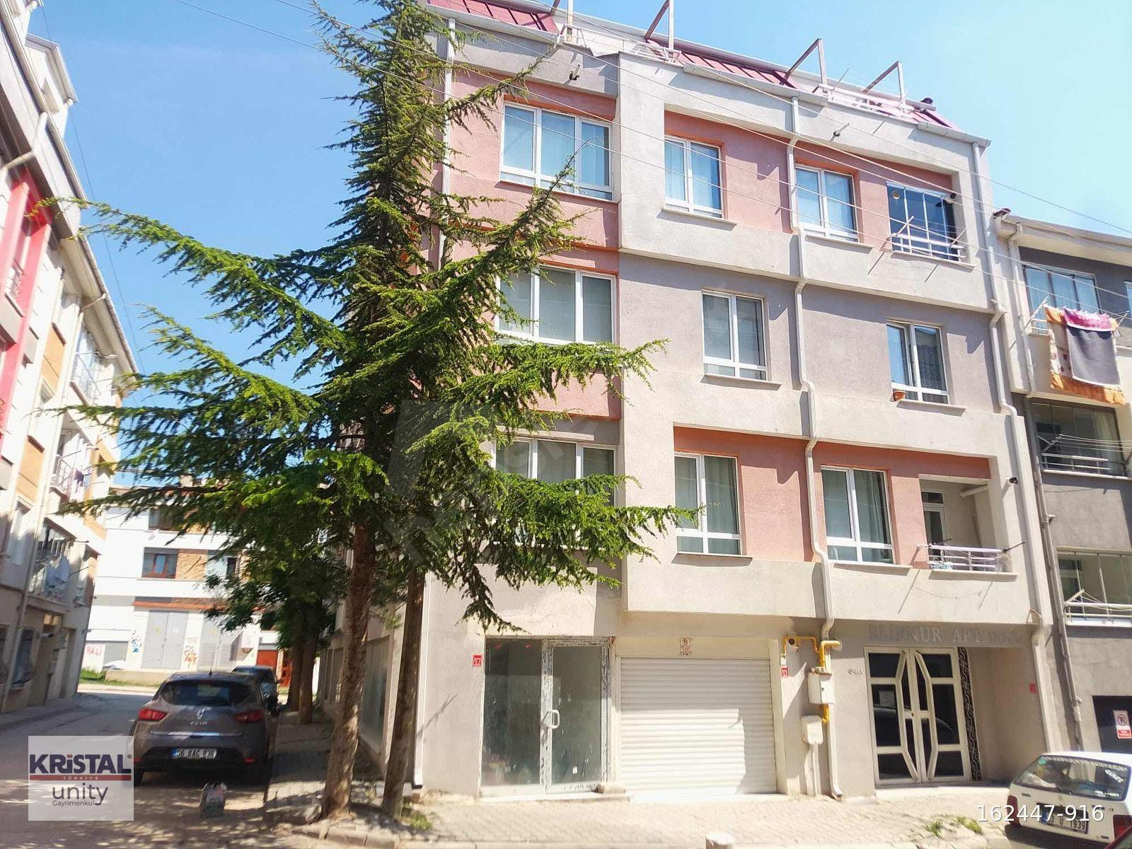 ÇAMLICA'DA GÜNEY CEPHELİ ASANSÖRLÜ YENİ BİNADA KİRALIK 2+1