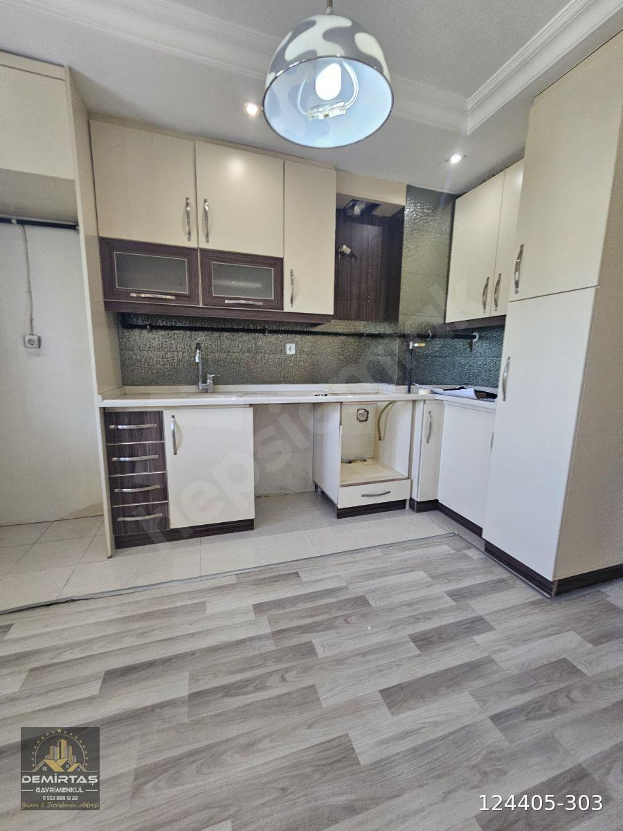 GÜLTEPE DE SATILIK ARAKAT DAİRE