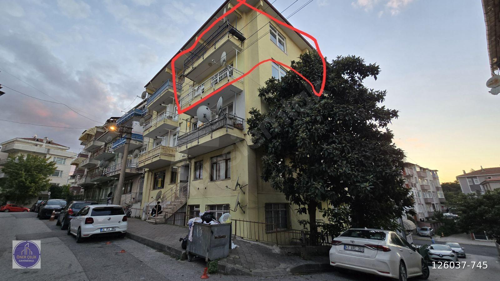 GÖLCÜK ÇARŞI YATIRIM DEĞERİ YÜKSEK 2+1 SATILIK DAİRE