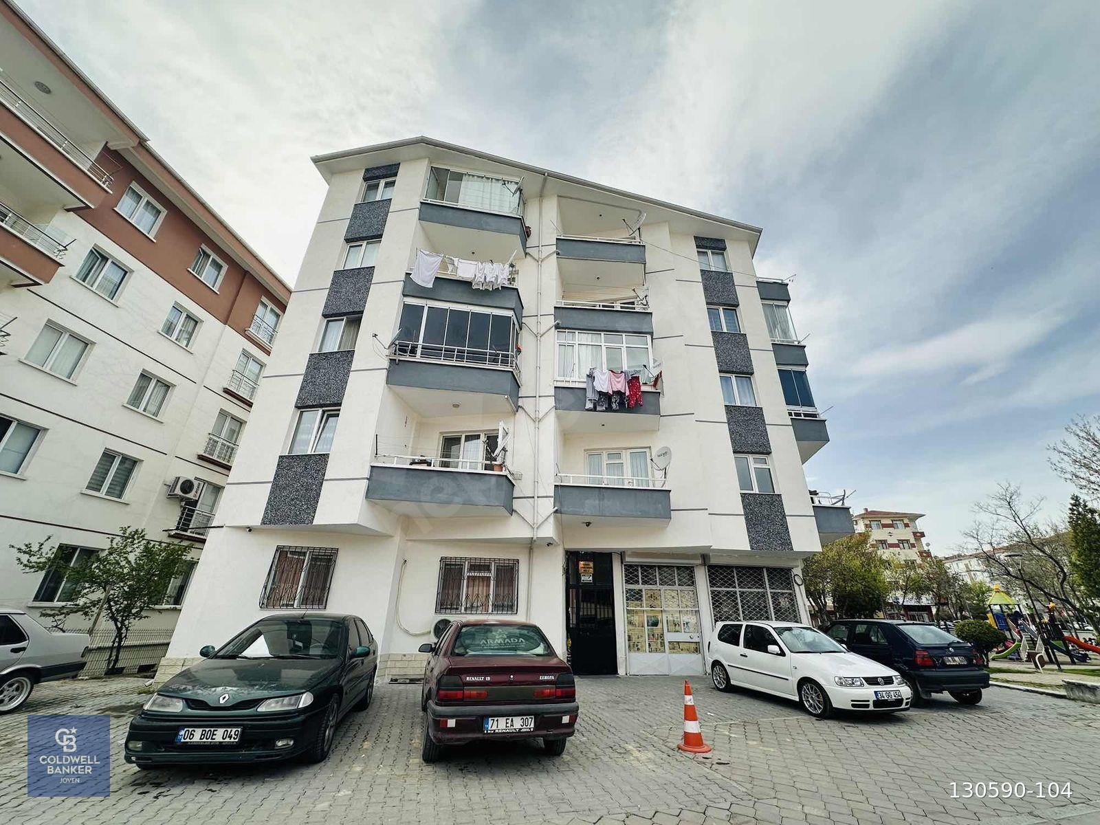 SİNCAN İSTASYONDA MERKEZİ KONUMLU 3+1 ARAKATTA SATILIK DAİRE