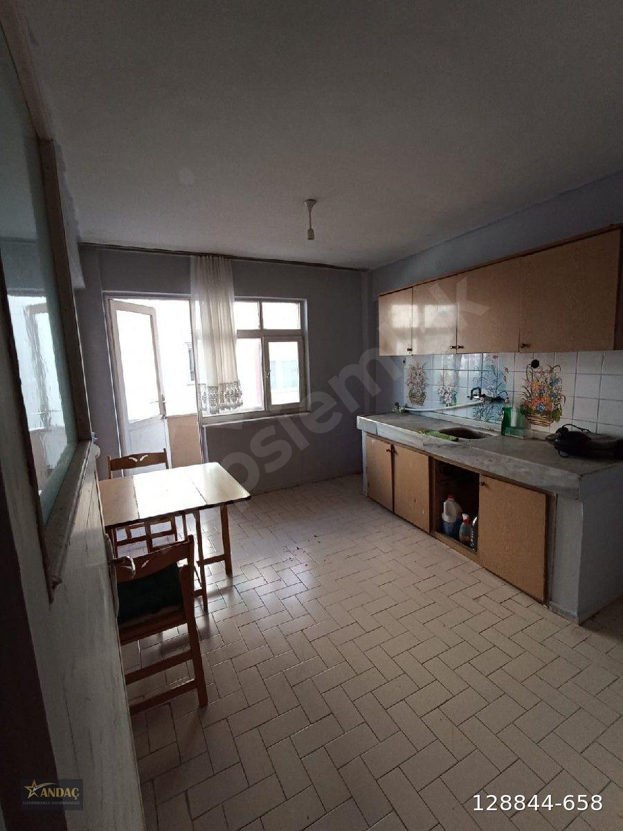 ANDAÇ GAYRİMENKULDEN PAŞABAYIR MAHALLESİNDE SOBALI KİRALIK DAİRE