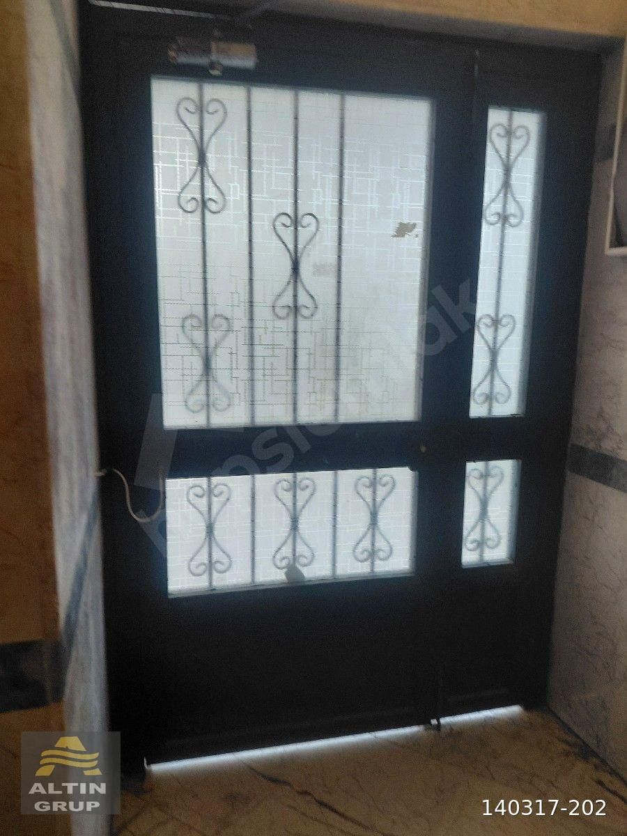 ANTALYA LARA GÜZELOBADA ACİL SATILIK Y.GİRİŞ KAT