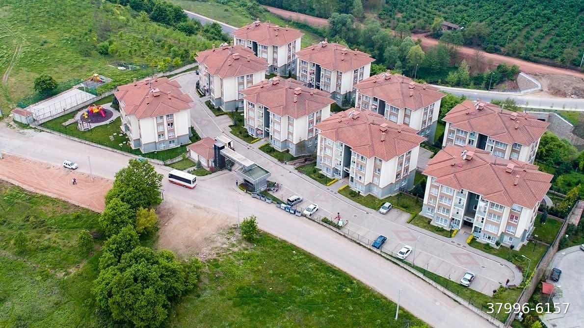 BAŞİSKELE YAKAMOZ KONUTLARI KİRALIK 2+1 DAİRE