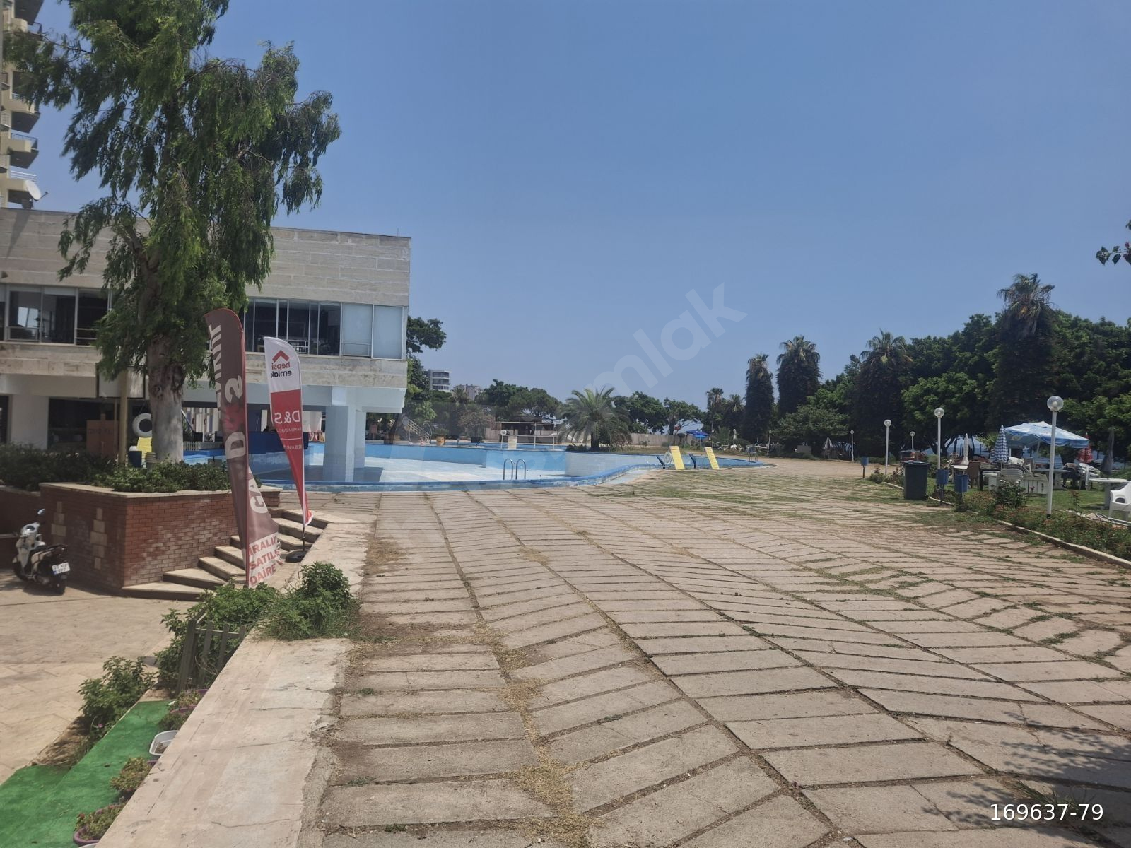 D&S DEN MENDERES MH SOLİ SİTESİ 1+1 HAVUZLU SATILIK DAİRE