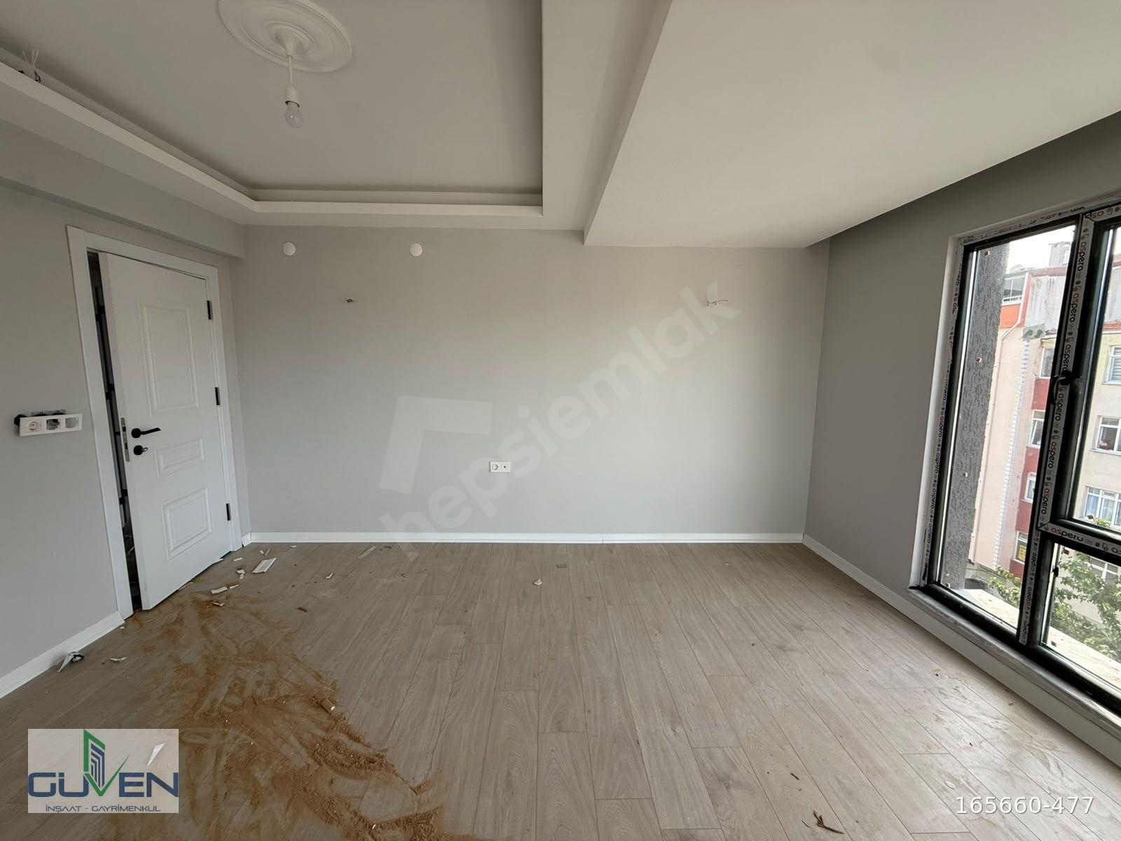 GÜVEN'DEN KAPAKLIDA CADDEYE,SERVİSLERE YAKIN KÖŞE BAŞI 2+1 DAİRE
