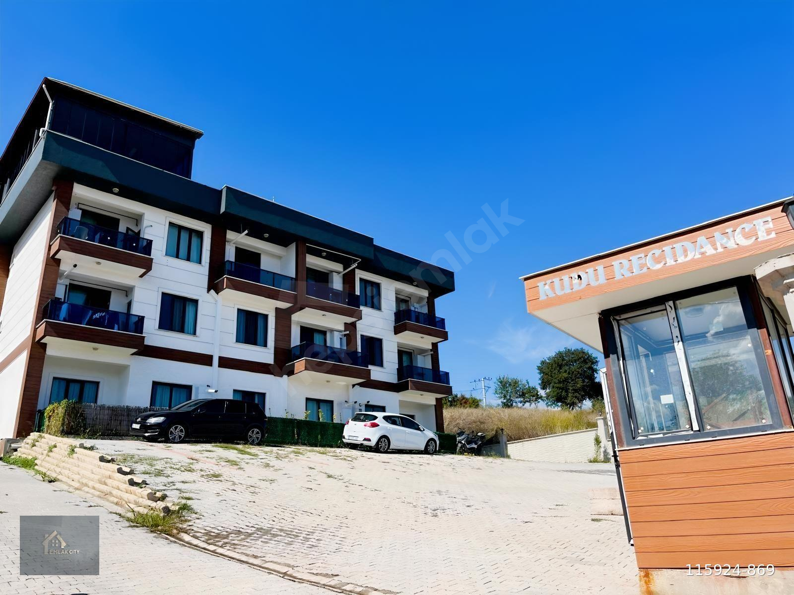 1+1 SIFIR KUDU RESİDENCE' KULLANIŞLI ( 3. KAT ) SATILIK DAİRE ..