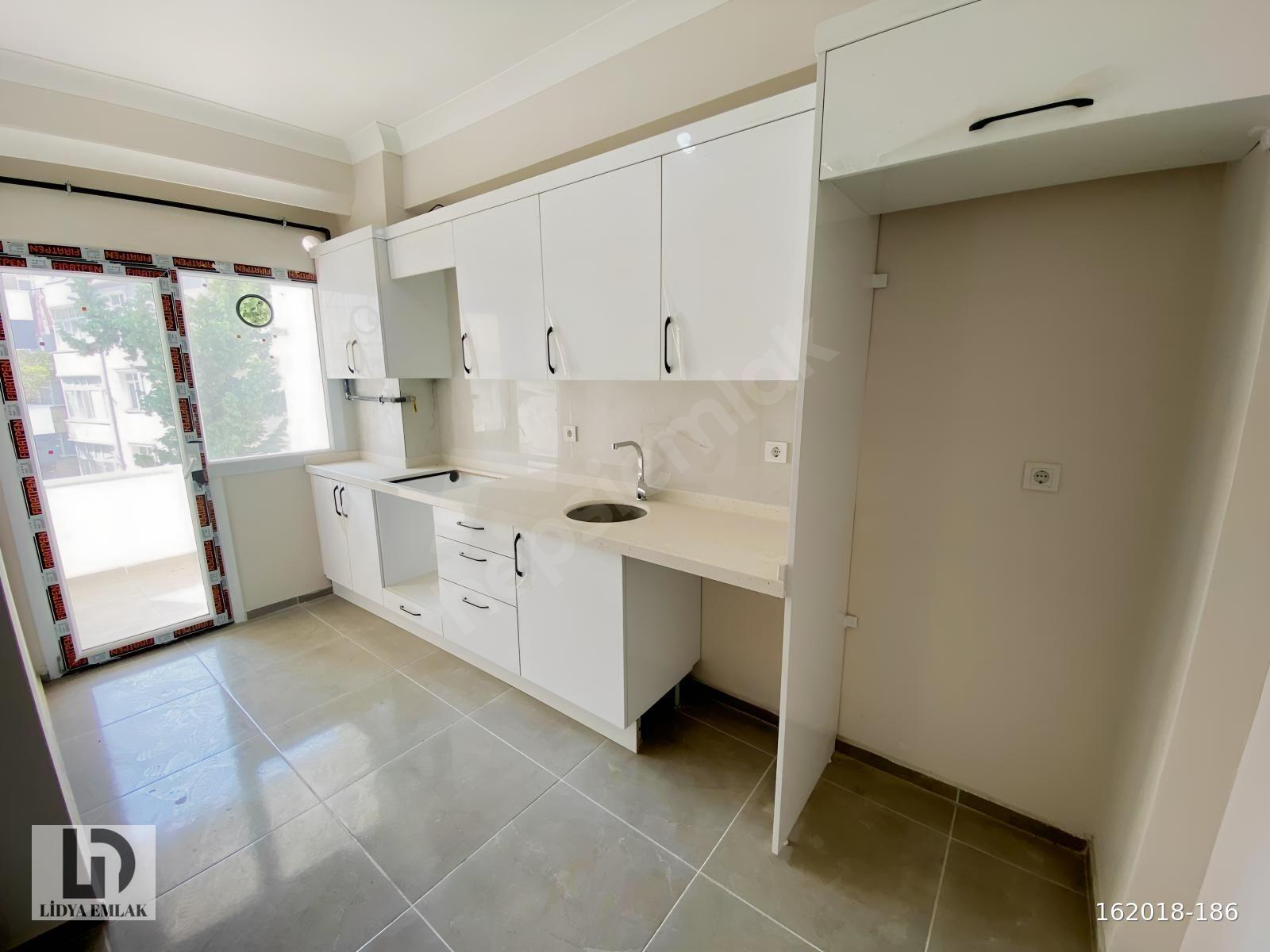 LİDYA EMLAK'tan 4+2 150m2 Sıfır E-5 Yanı Satılık Dublex Daire