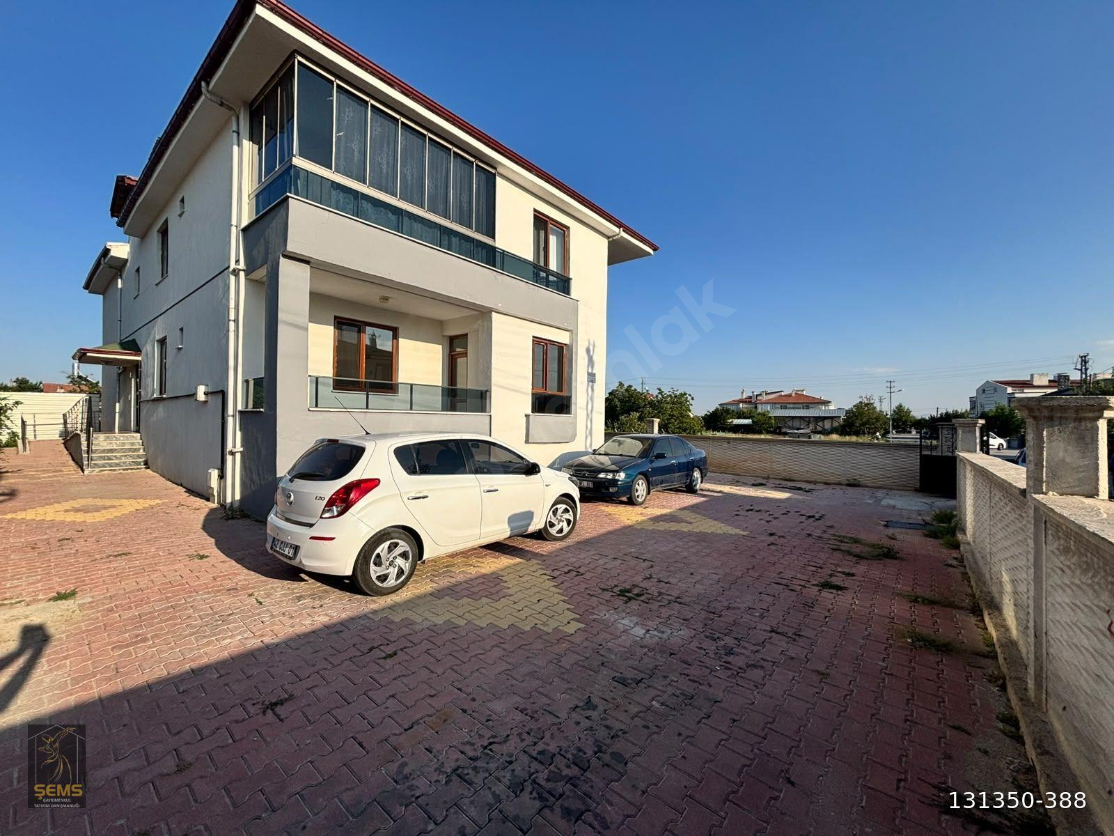 KARAHÜYÜK'TE MÜSTAKİL TADINDA 3+1 BAHÇELİ GENİŞ KİRALIK DAİRE