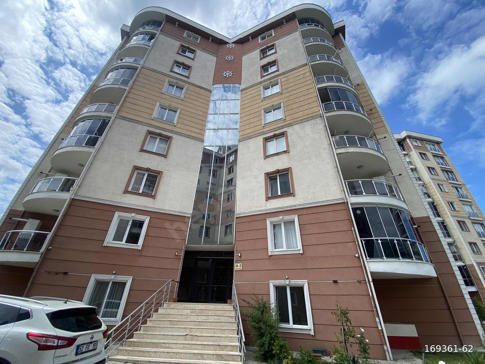 MONARC GAYRİMENKUL KARŞIYAKA MH. 3+1 GENİŞ KİRALIK DAİRE