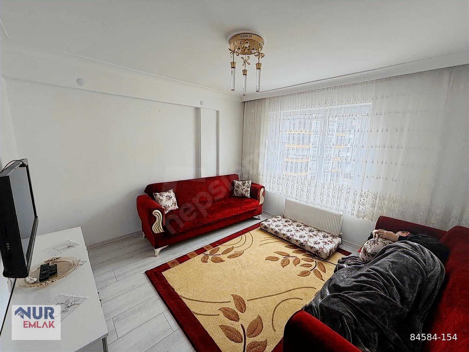 NUR EMLAK'TAN FERİDUN ÇELİK'DE SİTE İÇERİSİNDE 3+1 DAİRE