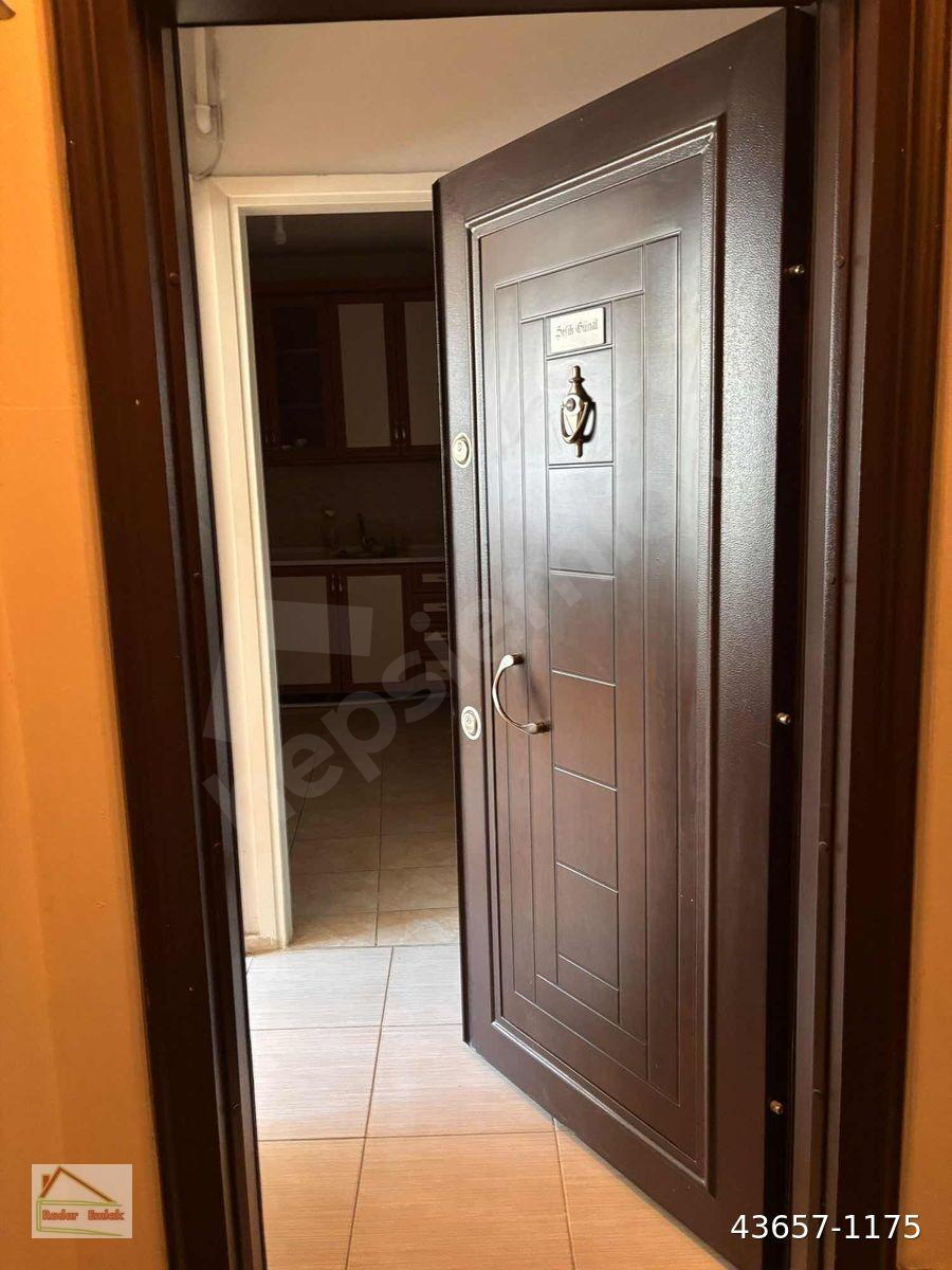 Eğitim Mahallesinde 3+1 Arakat Doğalgazlı Kiralık Daire